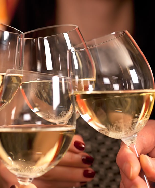 Gutes Weinangebot im Bergdorf Riesner