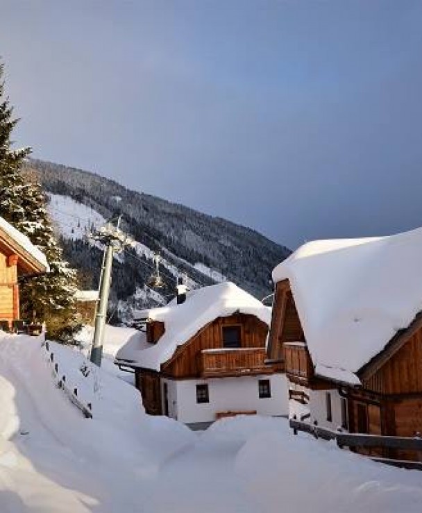 Chaletdorf im Winter